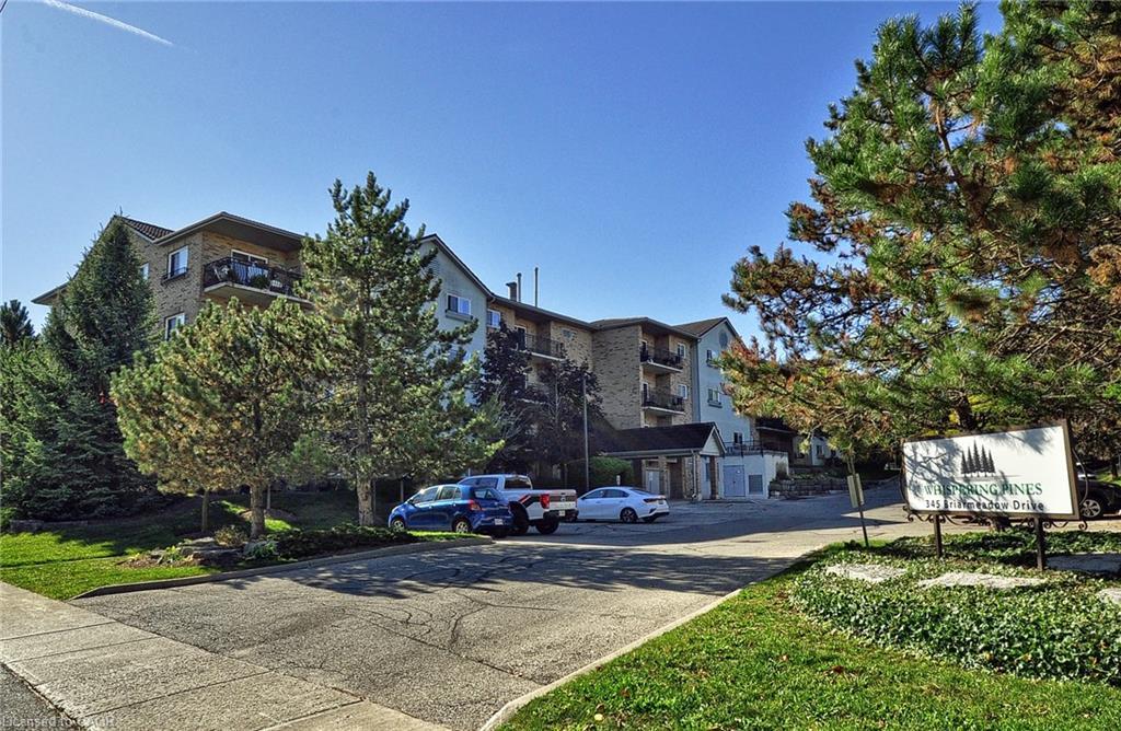 302-345 Briarmeadow Drive, Kitchener, ON