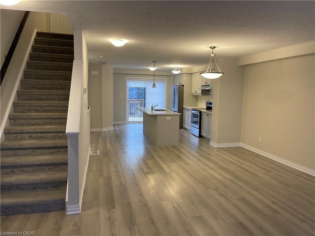 3-311 Woolwich Street, Waterloo, ON - Indoor