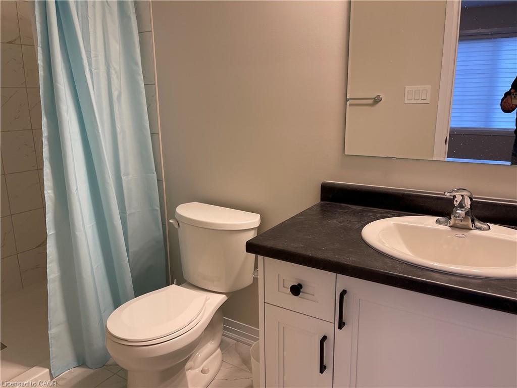 3-311 Woolwich Street, Waterloo, ON - Indoor Photo Showing Bathroom
