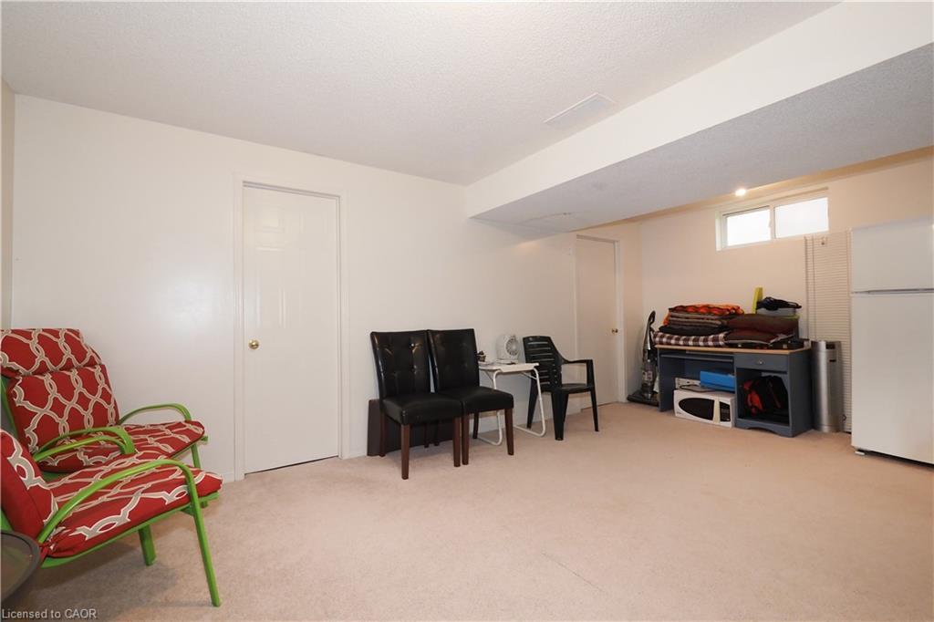 429 Exmoor Street, Waterloo, ON - Indoor