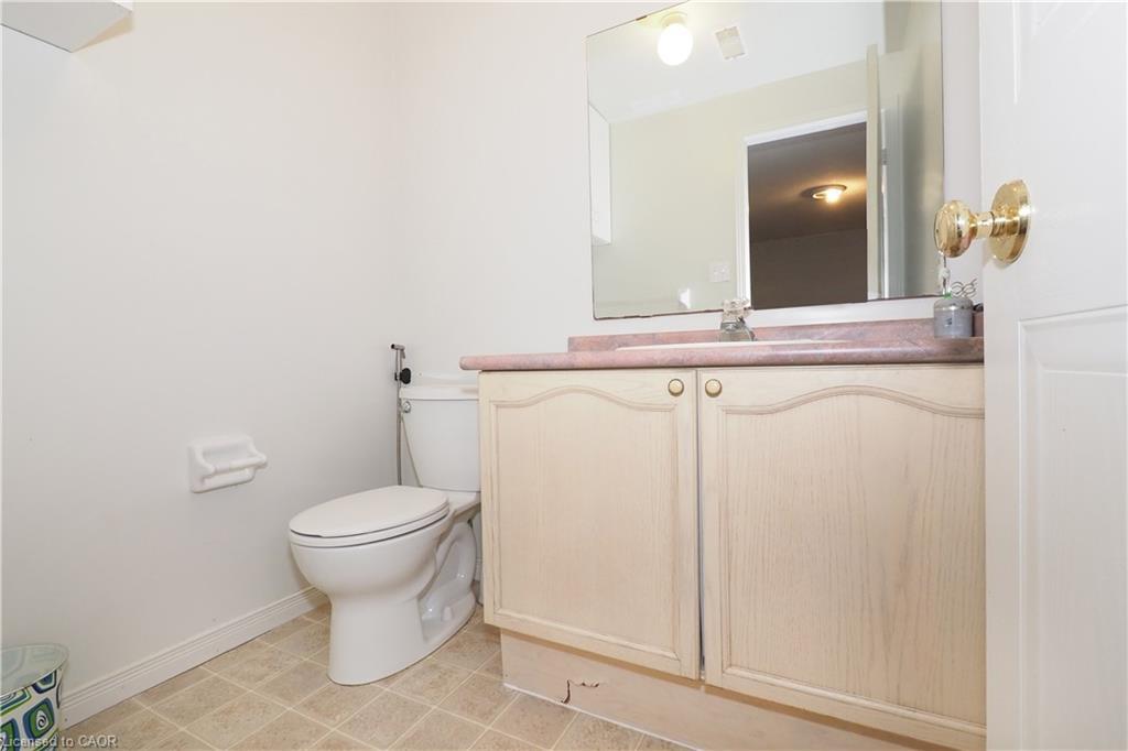 429 Exmoor Street, Waterloo, ON - Indoor Photo Showing Bathroom