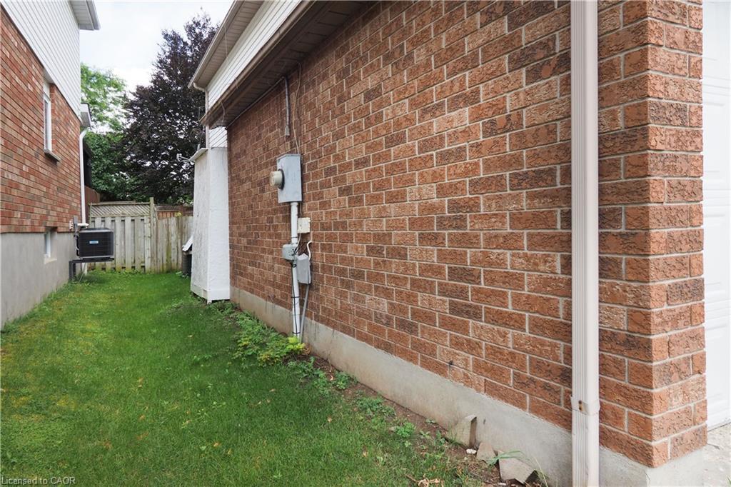 429 Exmoor Street, Waterloo, ON - Outdoor With Exterior