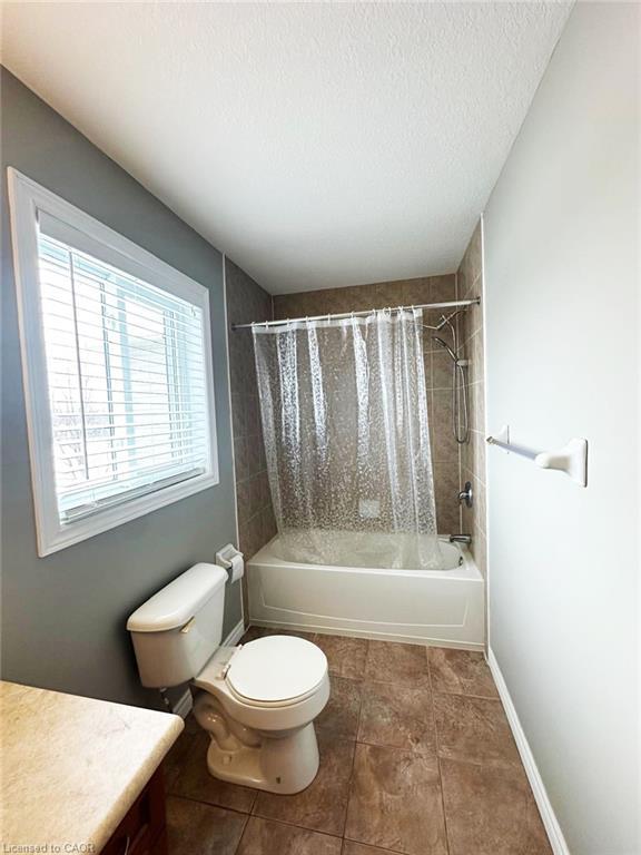 108 Yates Avenue, Cambridge, ON - Indoor Photo Showing Bathroom
