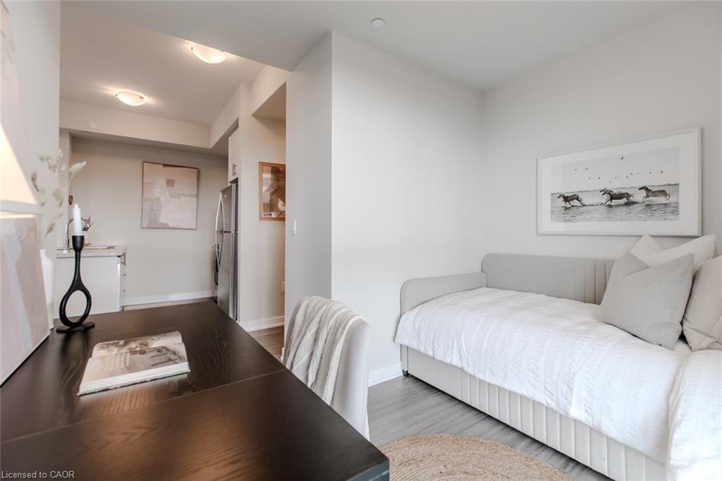 1106-870 Queenston Road, Stoney Creek, ON - Indoor Photo Showing Bedroom