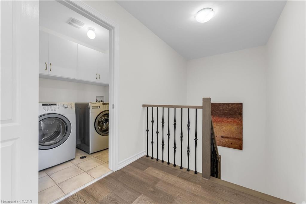 4838 Columbus Drive, Burlington, ON - Indoor Photo Showing Laundry Room