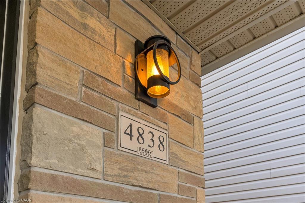 4838 Columbus Drive, Burlington, ON - Outdoor With Exterior