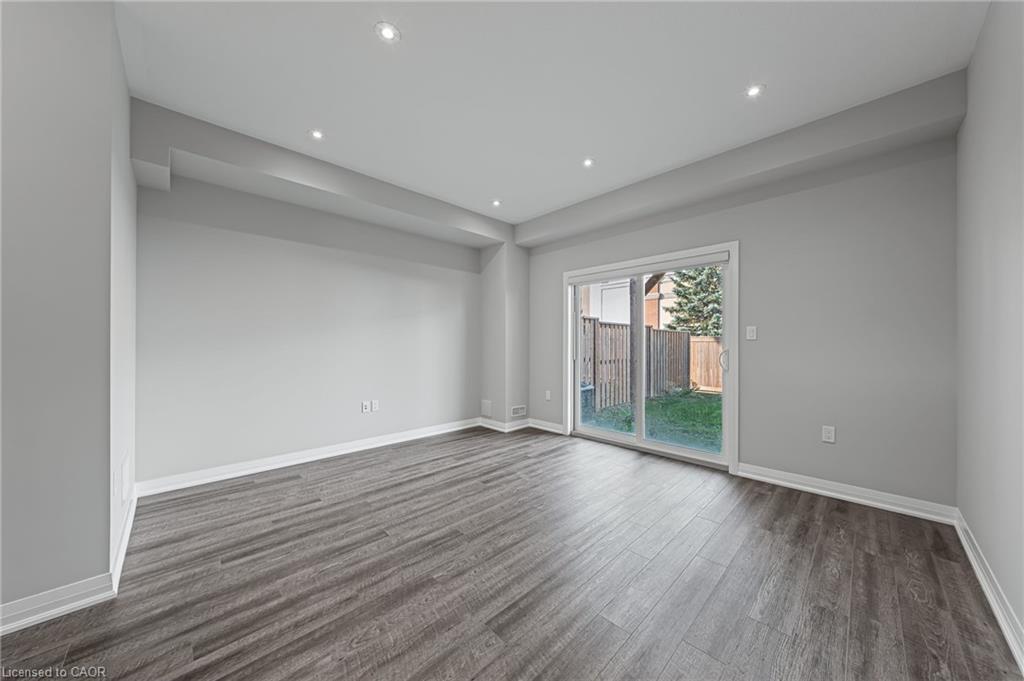 53 Aquarius Crescent, Hamilton, ON - Indoor Photo Showing Other Room