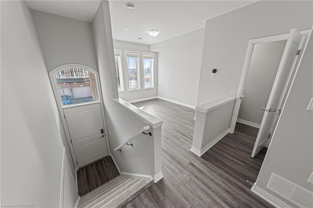 53 Aquarius Crescent, Hamilton, ON - Indoor Photo Showing Other Room