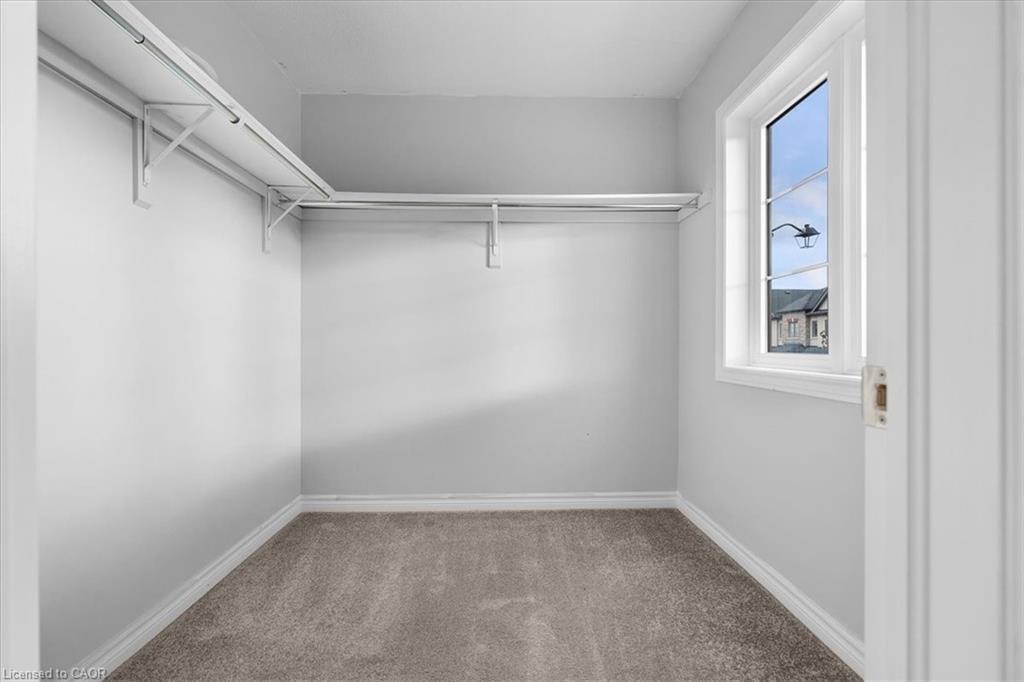 28-324 Equestrian Way, Cambridge, ON - Indoor With Storage