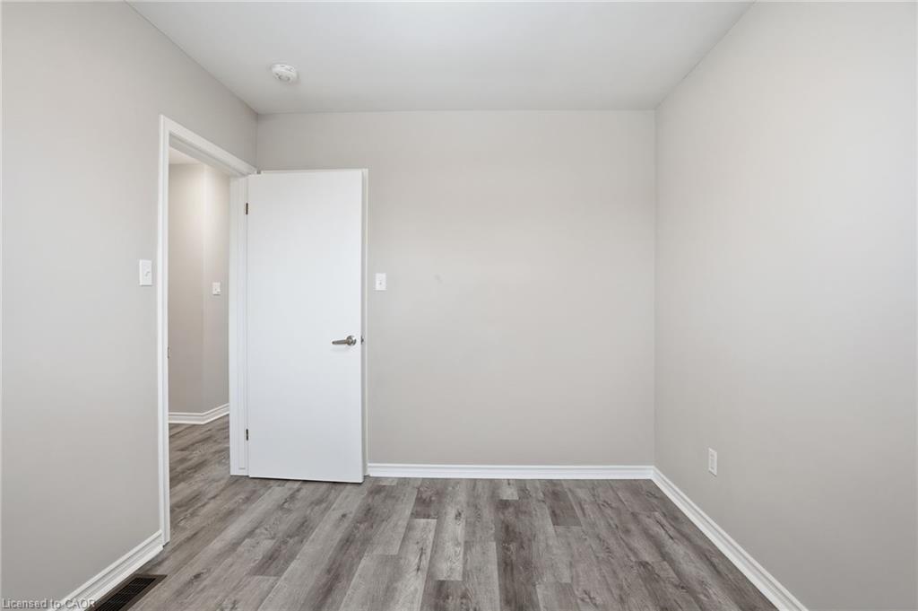 93 Wellington Street, Welland, ON - Indoor Photo Showing Other Room