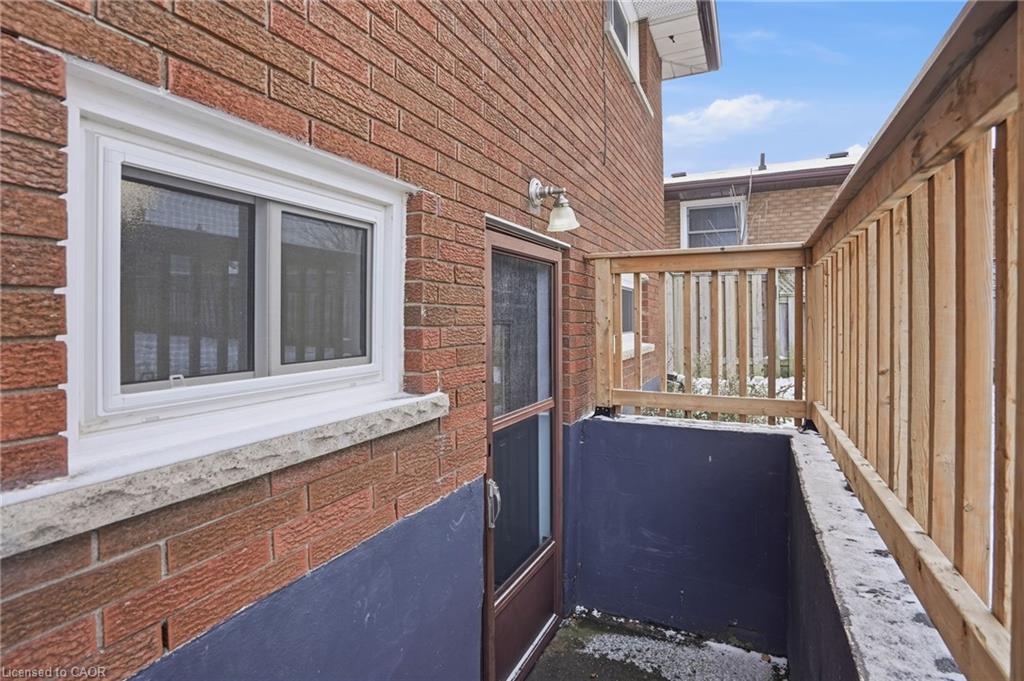 93 Wellington Street, Welland, ON - Outdoor With Exterior