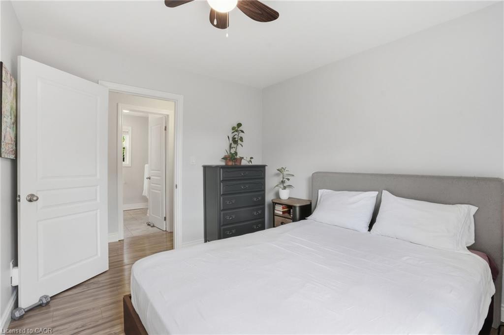 22 Liberty Street, Hamilton, ON - Indoor Photo Showing Bedroom
