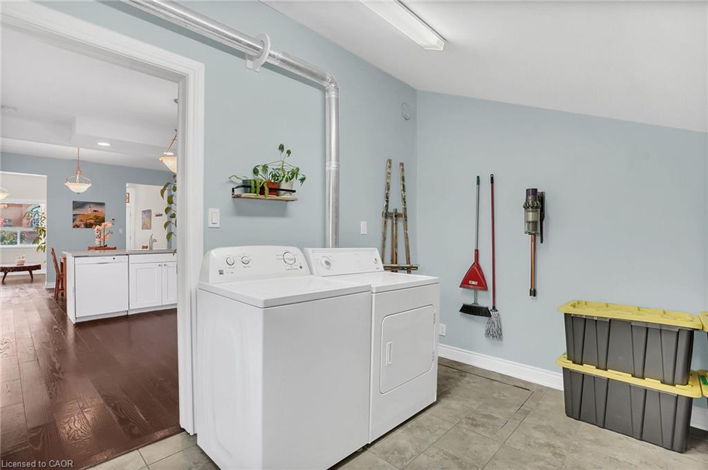 22 Liberty Street, Hamilton, ON - Indoor Photo Showing Laundry Room