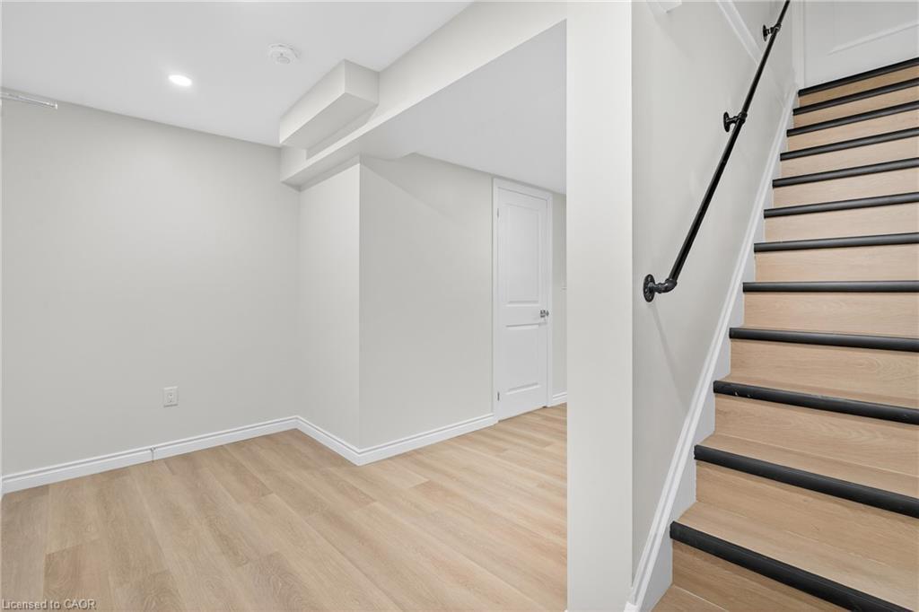 120 Westheights Drive, Kitchener, ON - Indoor Photo Showing Other Room