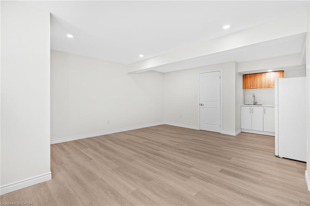 120 Westheights Drive, Kitchener, ON - Indoor Photo Showing Other Room