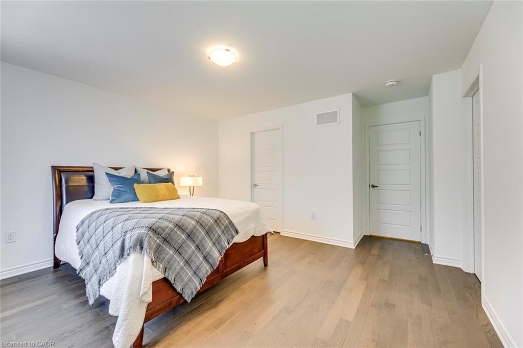 5188 Viola Desmond Drive, Mississauga, ON - Indoor Photo Showing Bedroom