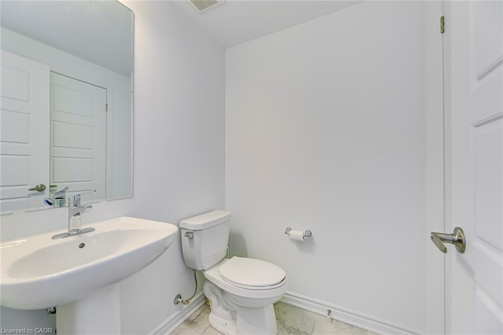 5188 Viola Desmond Drive, Mississauga, ON - Indoor Photo Showing Bathroom