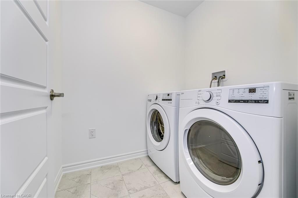 5188 Viola Desmond Drive, Mississauga, ON - Indoor Photo Showing Laundry Room