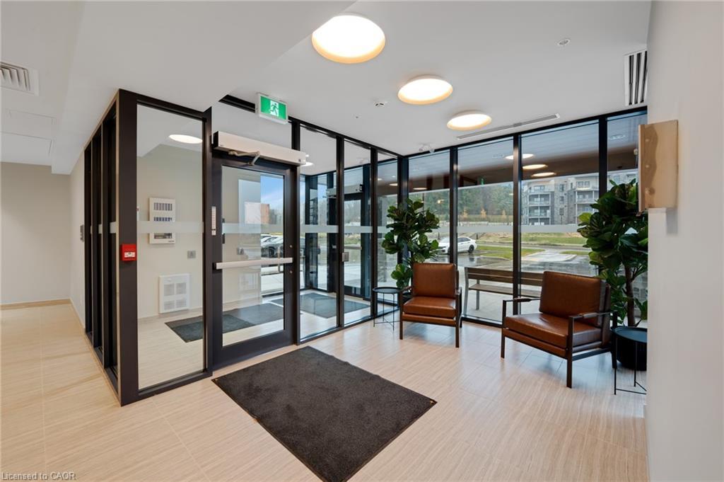 519-1100 Lackner Place, Kitchener, ON - Indoor Photo Showing Other Room