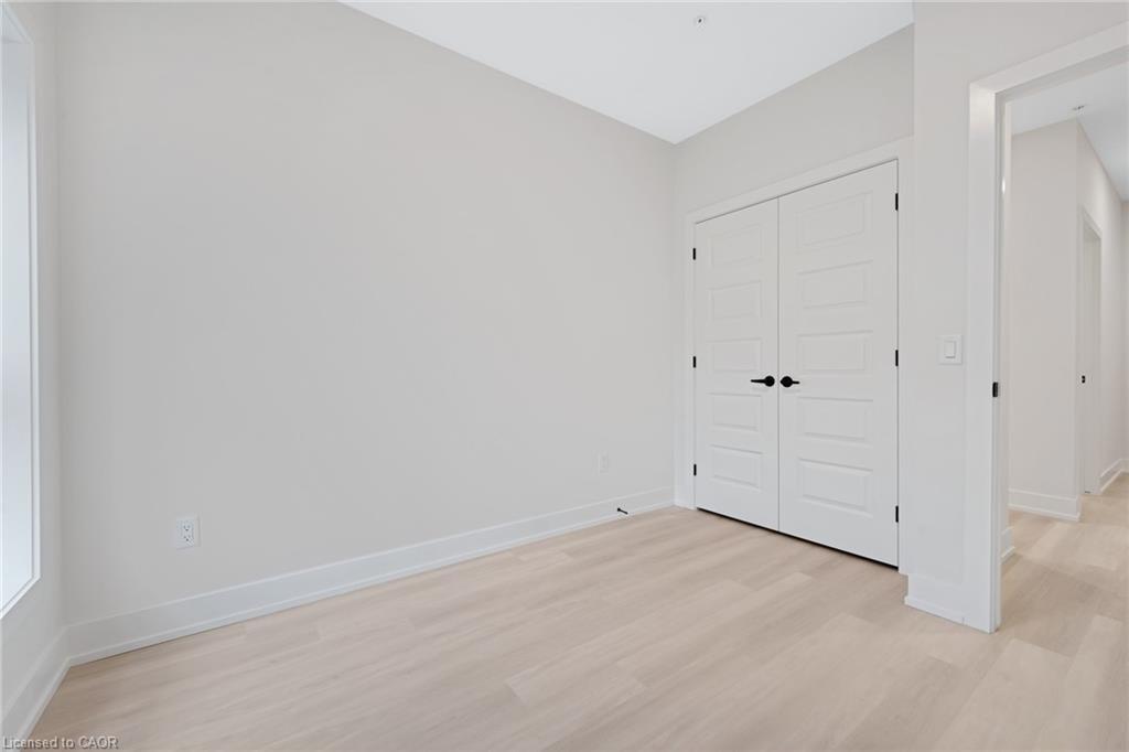 519-1100 Lackner Place, Kitchener, ON - Indoor Photo Showing Other Room