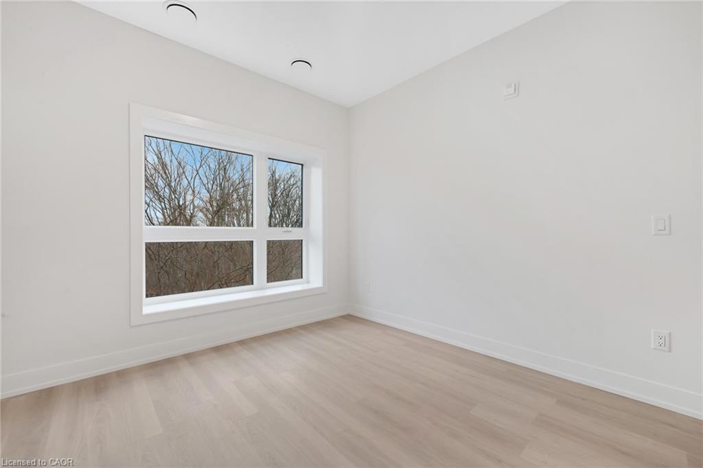 519-1100 Lackner Place, Kitchener, ON - Indoor Photo Showing Other Room