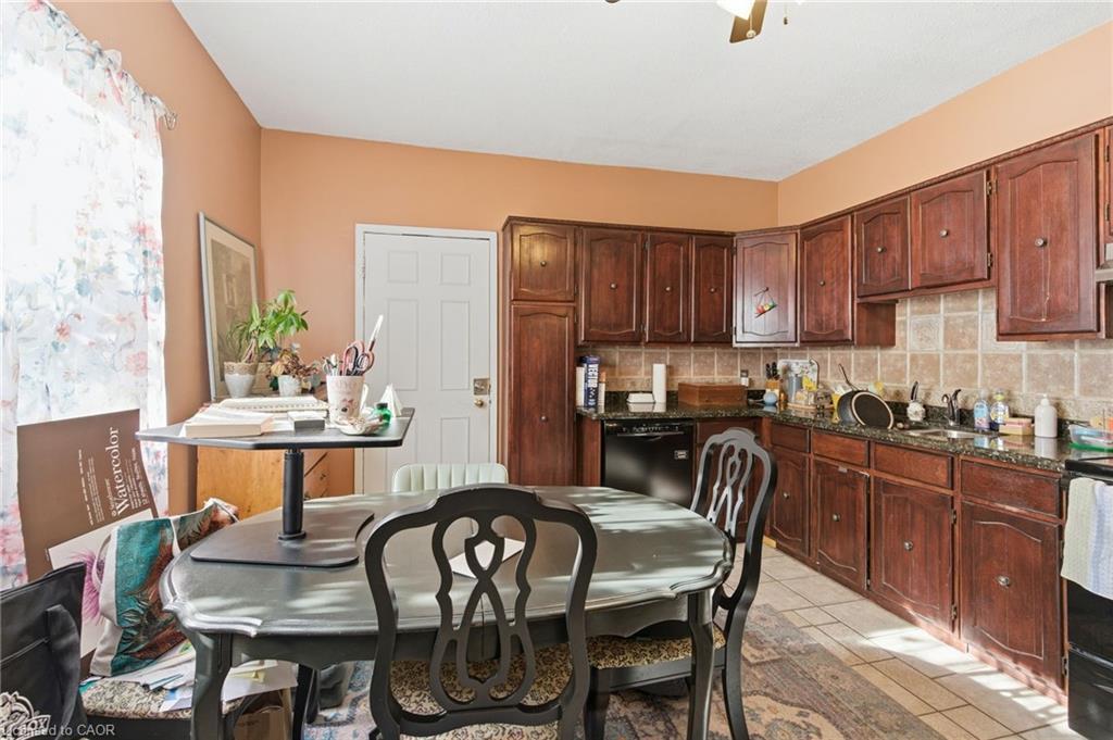 30 Ontario Avenue, Hamilton, ON - Indoor