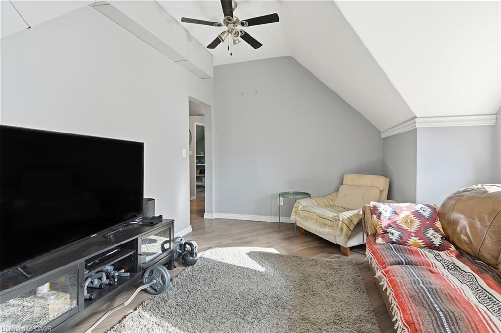 30 Ontario Avenue, Hamilton, ON - Indoor