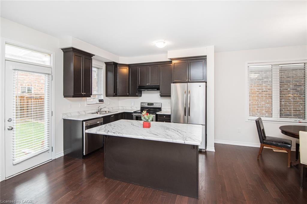529 Bartleman Terrace, Milton, ON - Indoor Photo Showing Kitchen With Stainless Steel Kitchen With Upgraded Kitchen