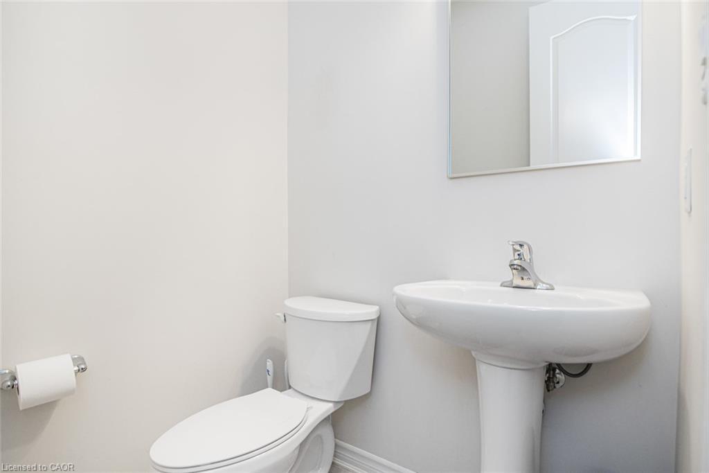 529 Bartleman Terrace, Milton, ON - Indoor Photo Showing Bathroom