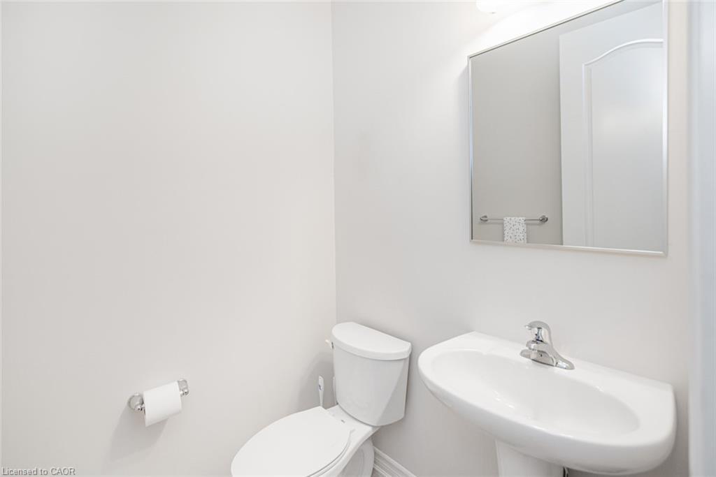 529 Bartleman Terrace, Milton, ON - Indoor Photo Showing Bathroom