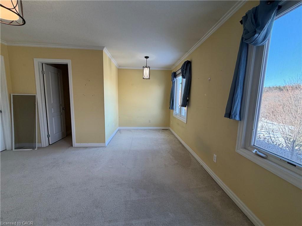 55-105 Pinnacle Drive, Kitchener, ON - Indoor Photo Showing Other Room