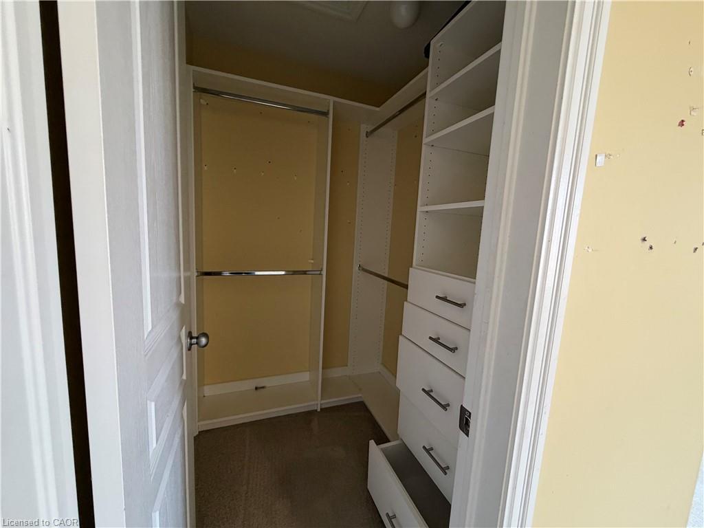 55-105 Pinnacle Drive, Kitchener, ON - Indoor Photo Showing Other Room
