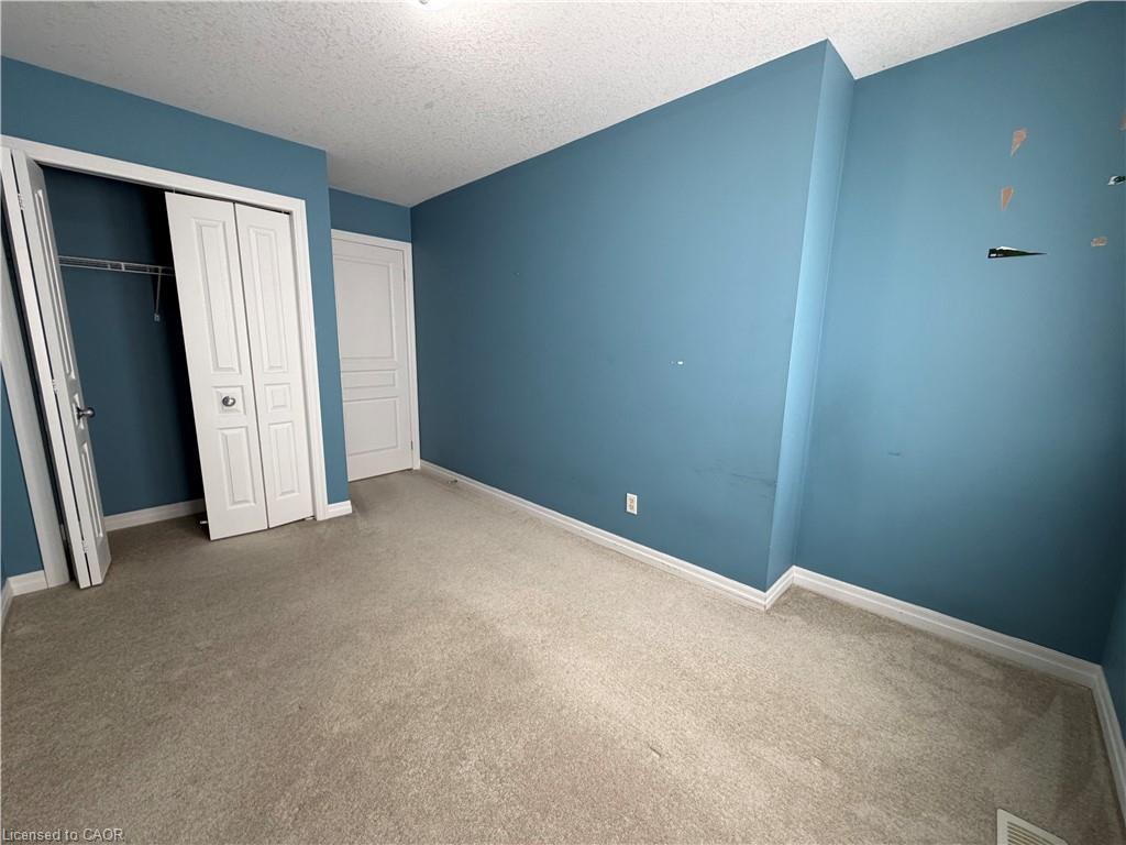 55-105 Pinnacle Drive, Kitchener, ON - Indoor Photo Showing Other Room