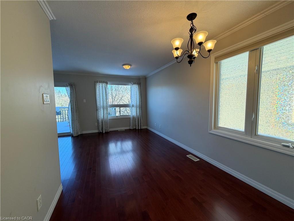 55-105 Pinnacle Drive, Kitchener, ON - Indoor Photo Showing Other Room