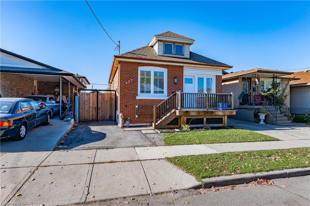 257 Tragina Avenue N, Hamilton, ON - Outdoor