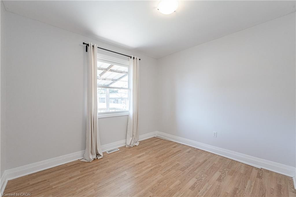 257 Tragina Avenue N, Hamilton, ON - Indoor Photo Showing Other Room