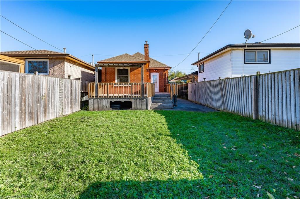 257 Tragina Avenue N, Hamilton, ON - Outdoor With Deck Patio Veranda