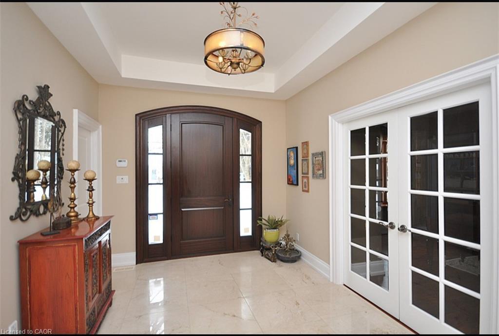 225 Forestwood Drive, Oakville, ON - Outdoor With Facade