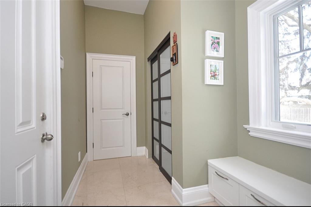 225 Forestwood Drive, Oakville, ON - Indoor