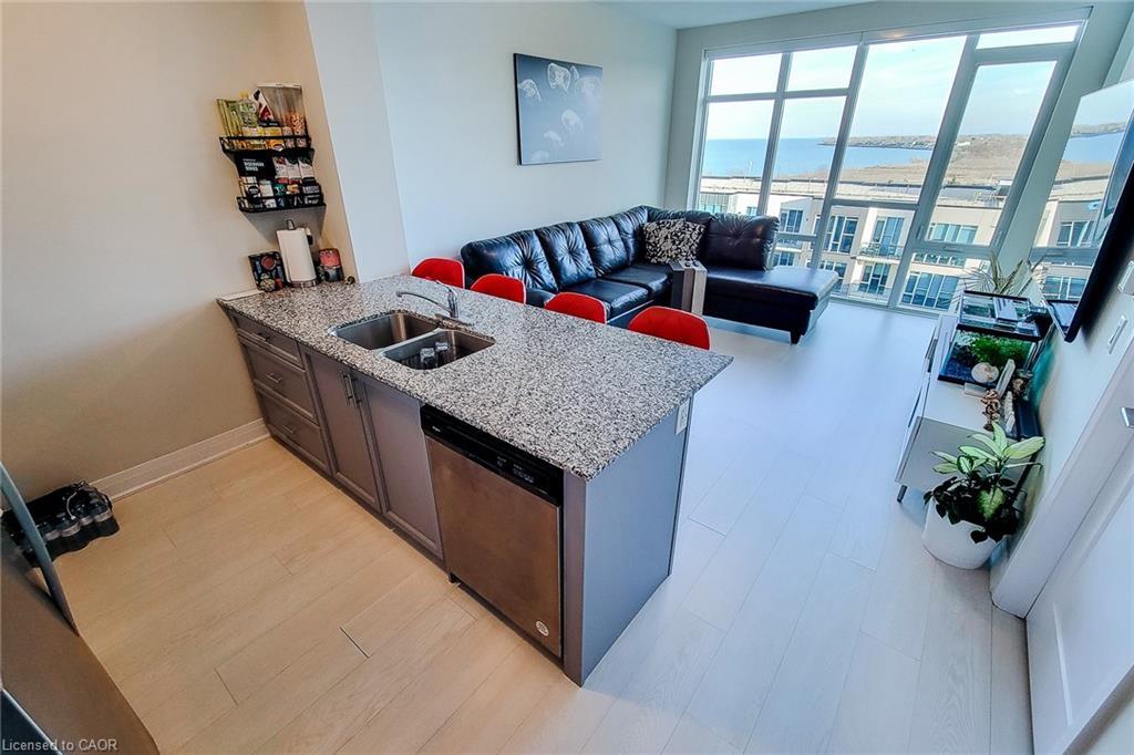 810-16 Concord Place, Grimsby, ON - Indoor Photo Showing Kitchen With Double Sink