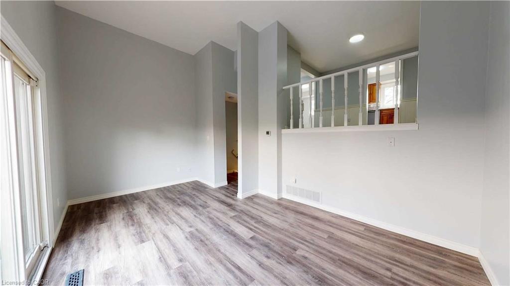 43-51 Paulander Drive, Kitchener, ON - Indoor Photo Showing Other Room