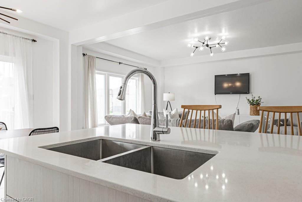 462 Blackburn Drive, Brantford, ON - Indoor Photo Showing Kitchen With Double Sink