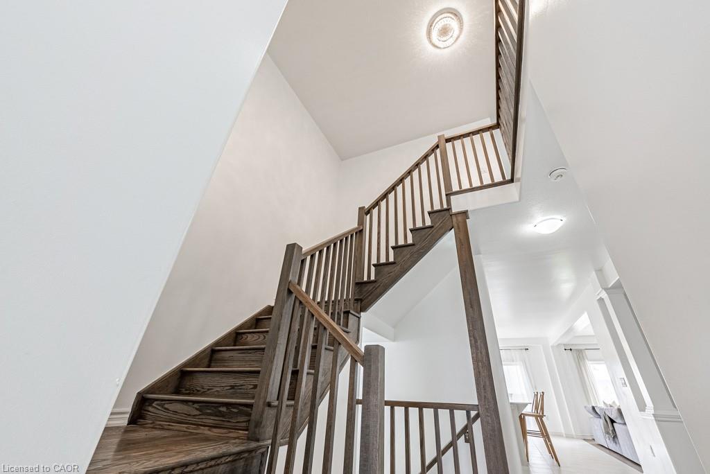 462 Blackburn Drive, Brantford, ON - Indoor Photo Showing Other Room