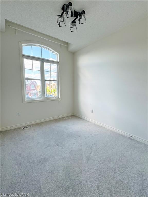 112 Skinner Road, Hamilton, ON - Indoor Photo Showing Other Room