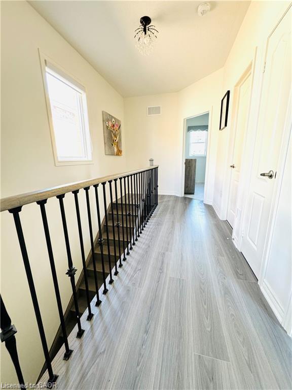 112 Skinner Road, Hamilton, ON - Indoor Photo Showing Other Room