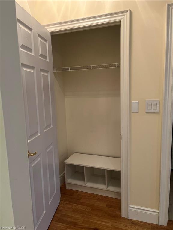 419-1 Leaside Park Drive, Toronto, ON - Indoor