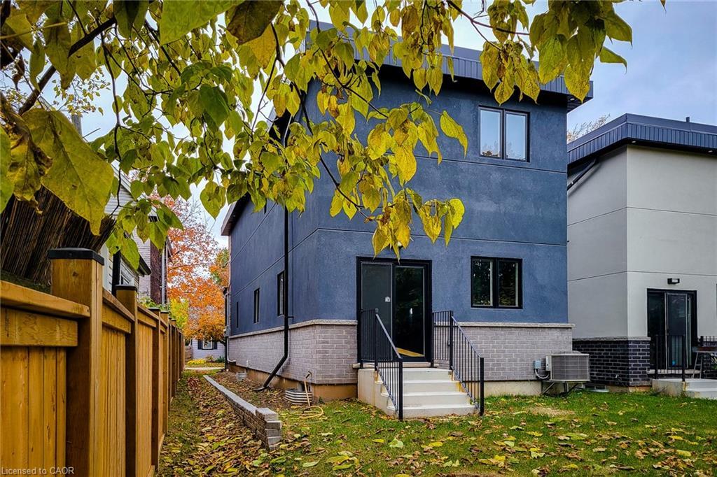 8 Devonport Street, Hamilton, ON - Outdoor