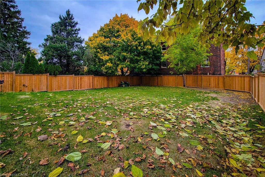 8 Devonport Street, Hamilton, ON - Outdoor With Backyard