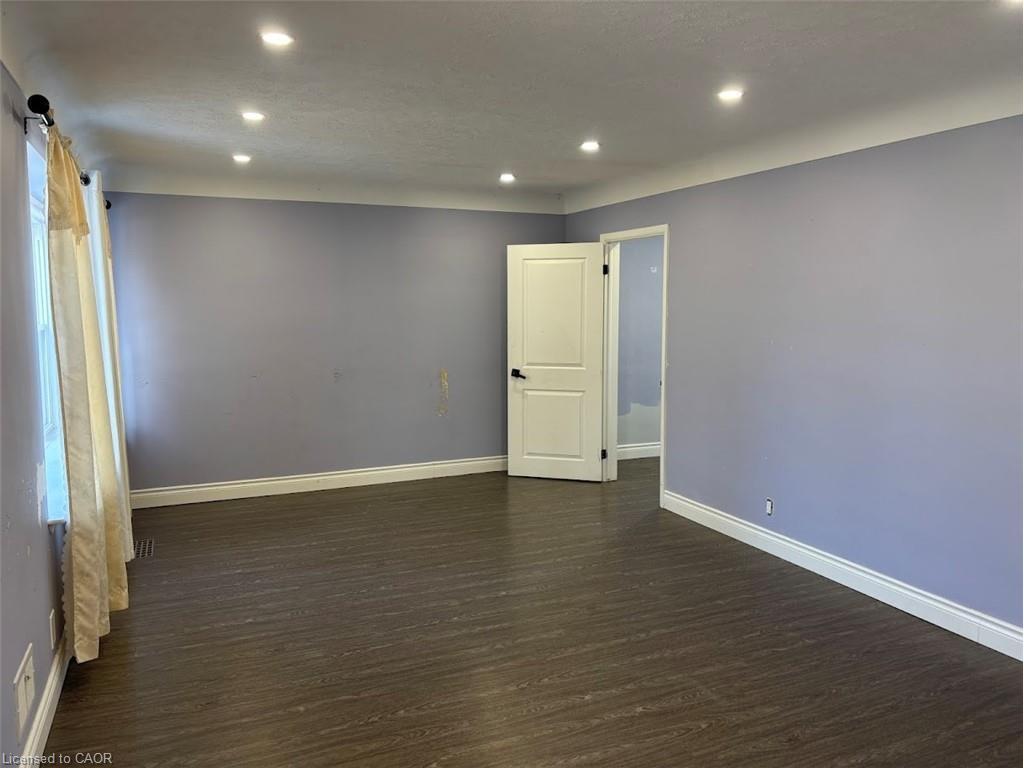 373 East 27Th Street, Hamilton, ON - Indoor Photo Showing Other Room