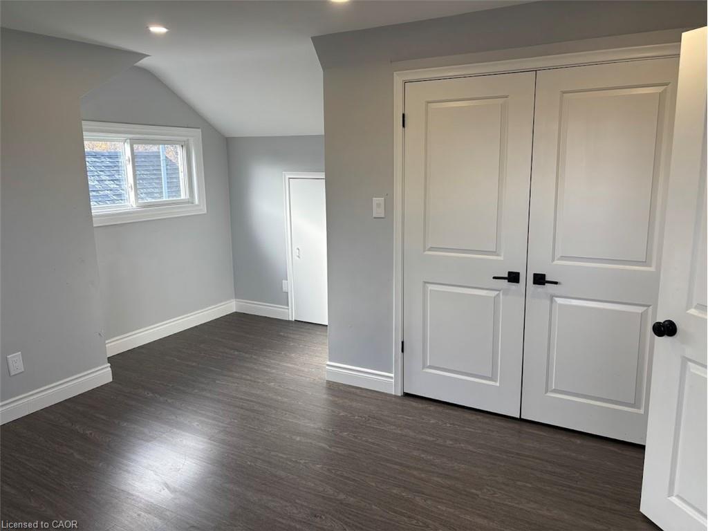 373 East 27Th Street, Hamilton, ON - Indoor Photo Showing Other Room